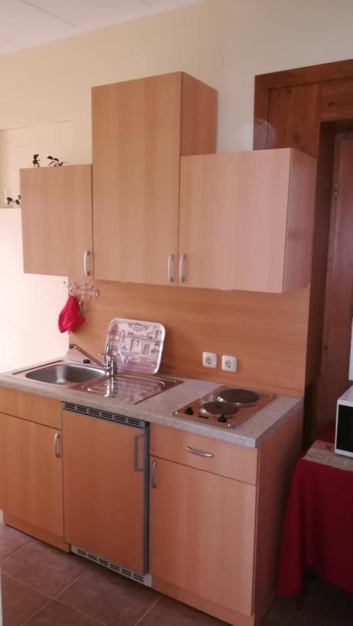 פוניארצוושהג' Bertalan Apartman מראה חיצוני תמונה