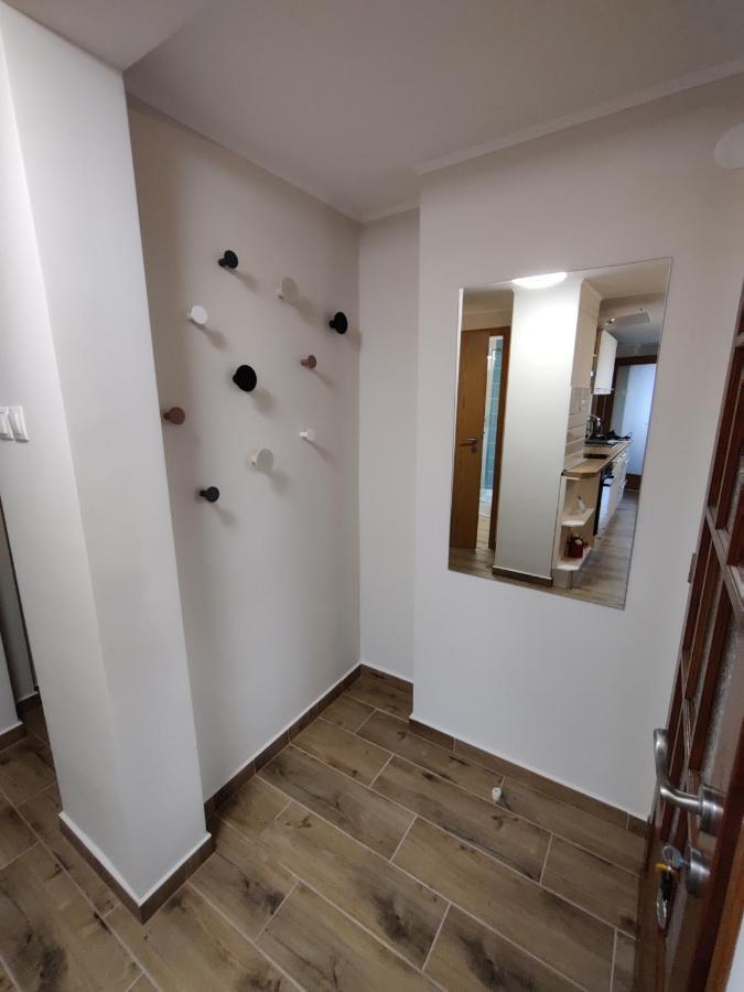 פוניארצוושהג' Bertalan Apartman מראה חיצוני תמונה